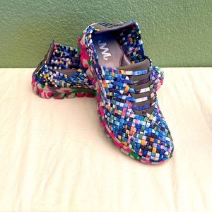 JWJ Women’s Woven Sneakers